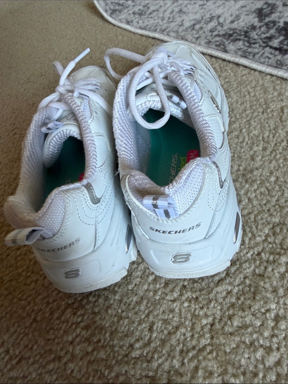Skechers White Lace-Up Sneakers with Teal Insoles - Picture 2 of 4
